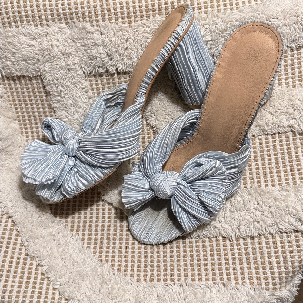 Elegant Blue Bow Slip-On Heels